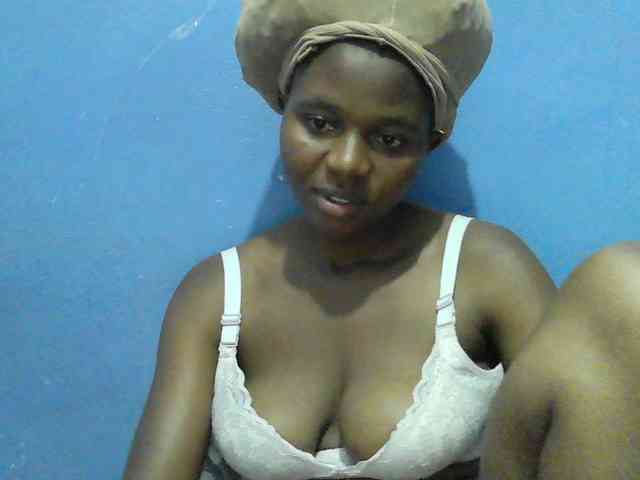 Mystiq-Ella webcam