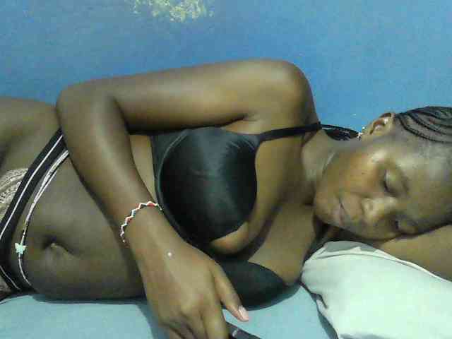 Mystiq-Ella webcam