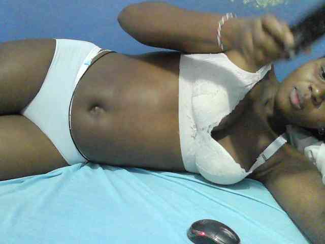 Mystiq-Ella webcam