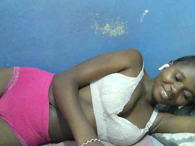 Mystiq-Ella webcam