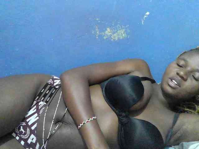 Mystiq-Ella webcam