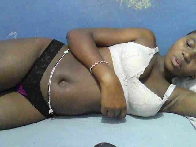 Mystiq-Ella webcam