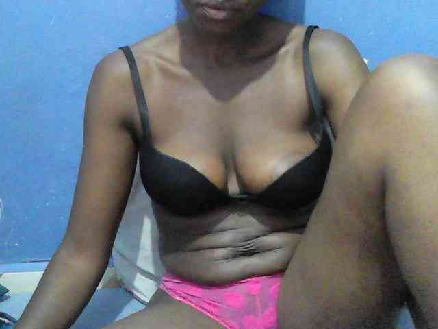 Mystiq-Ella webcam