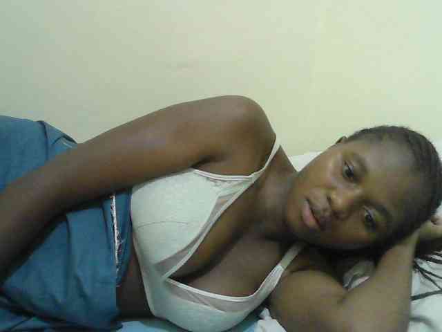 Mystiq-Ella webcam