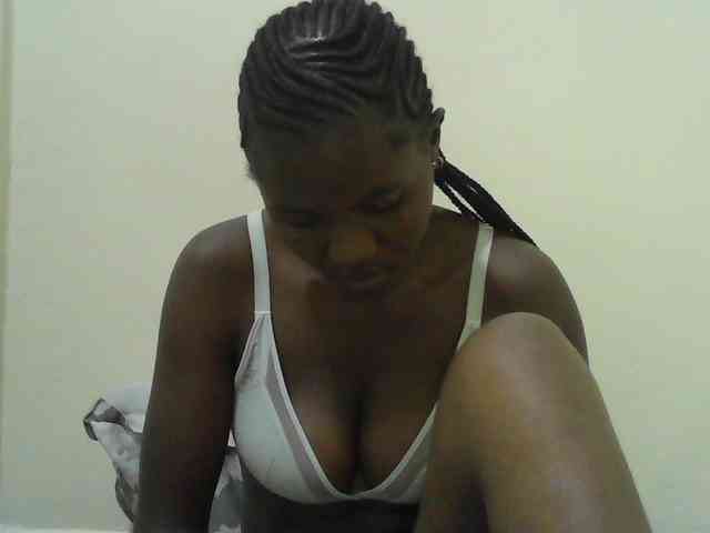Mystiq-Ella webcam