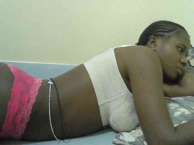 Mystiq-Ella webcam