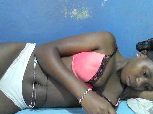 Mystiq-Ella webcam