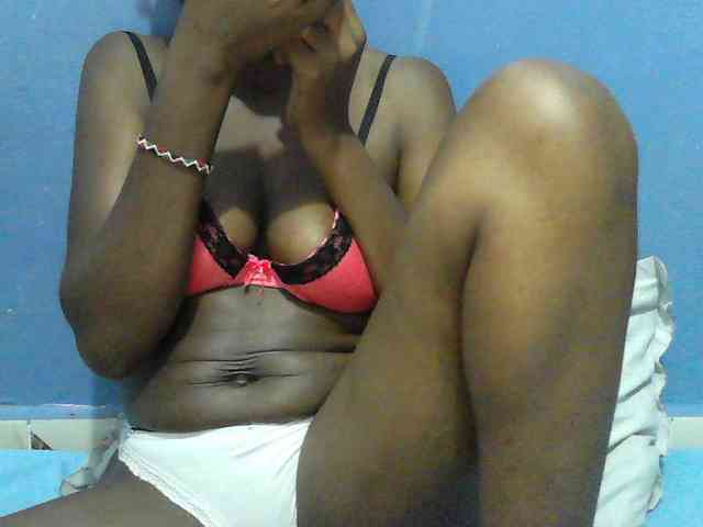 Mystiq-Ella webcam