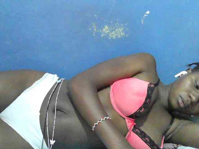 Mystiq-Ella webcam