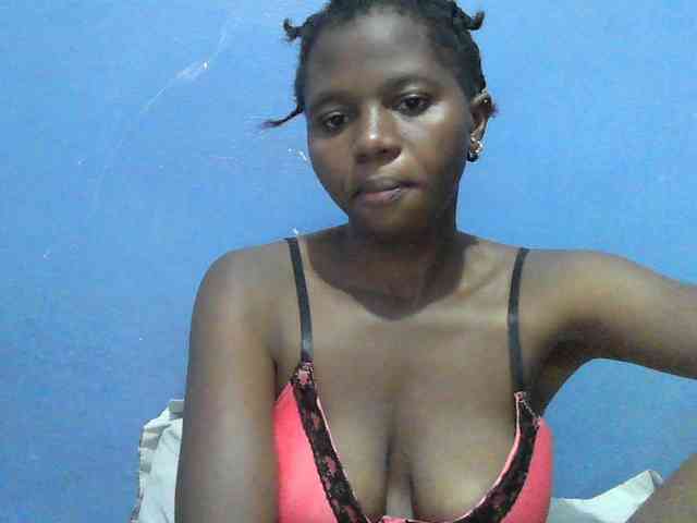 Mystiq-Ella webcam