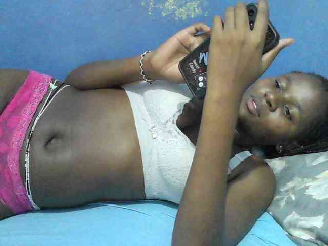 Mystiq-Ella webcam