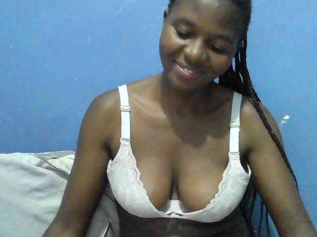 Mystiq-Ella webcam