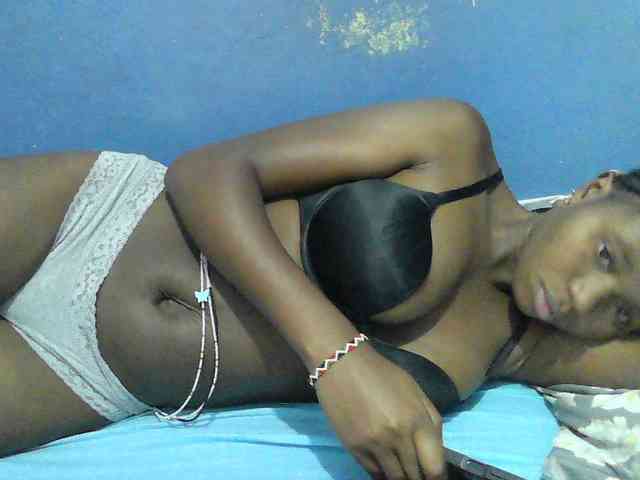 Mystiq-Ella webcam