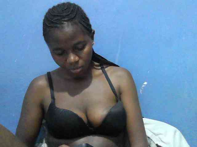 Mystiq-Ella webcam