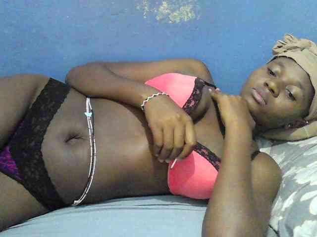 Mystiq-Ella webcam