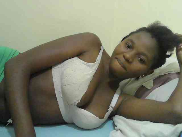 Mystiq-Ella webcam