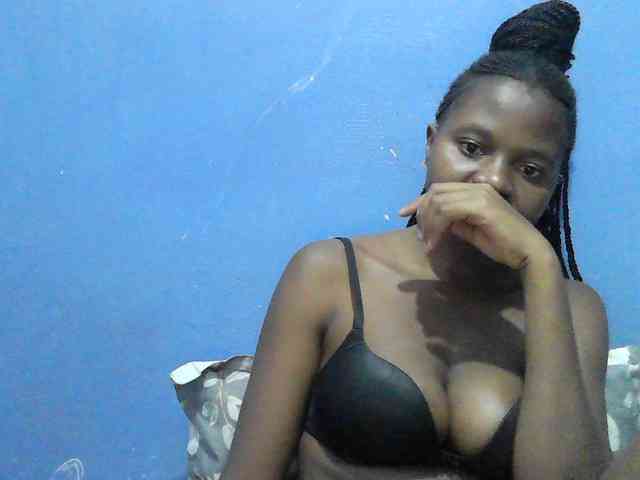 Mystiq-Ella webcam