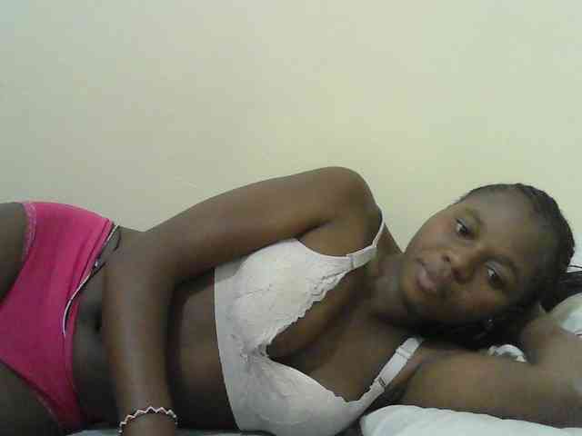 Mystiq-Ella webcam