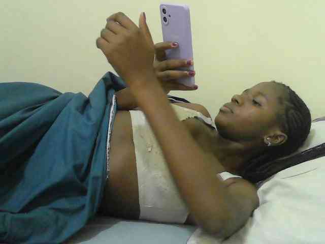 Mystiq-Ella webcam