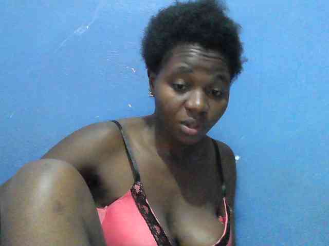 Mystiq-Ella webcam