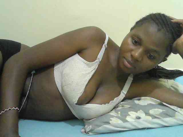 Mystiq-Ella webcam