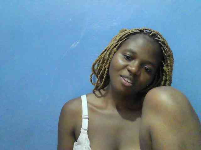 Mystiq-Ella webcam