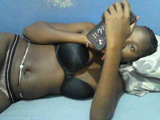 Mystiq-Ella webcam