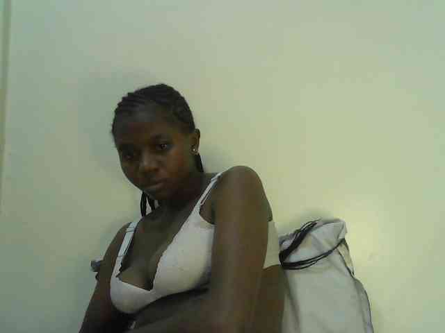 Mystiq-Ella webcam