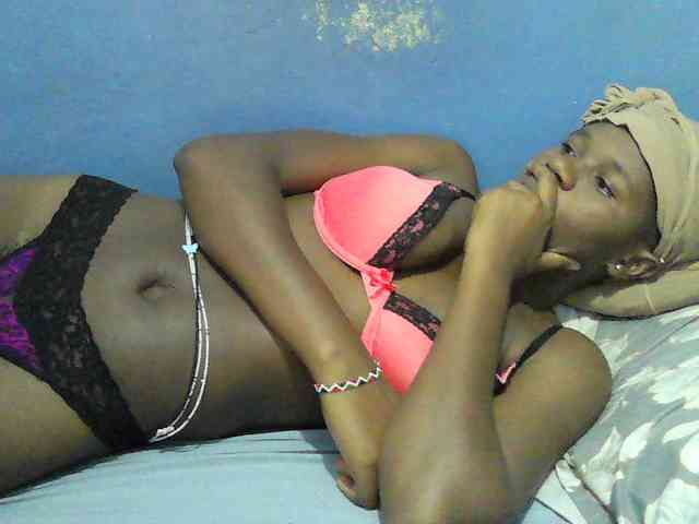 Mystiq-Ella webcam