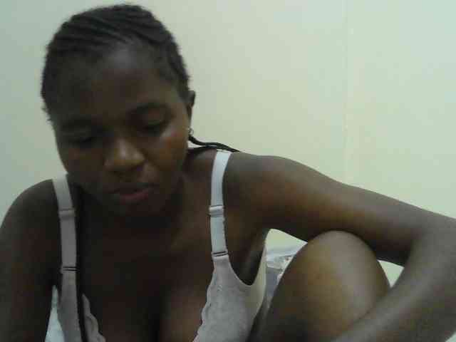Mystiq-Ella webcam