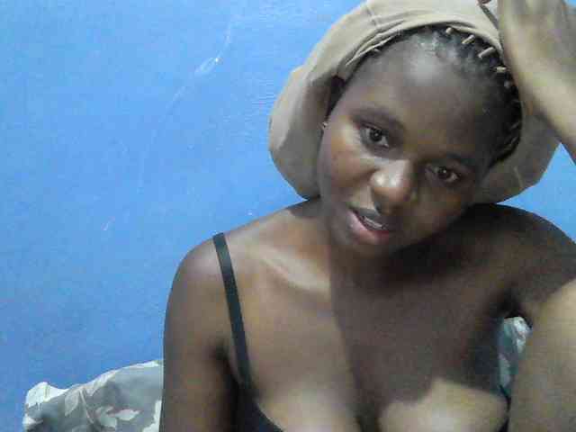 Mystiq-Ella webcam
