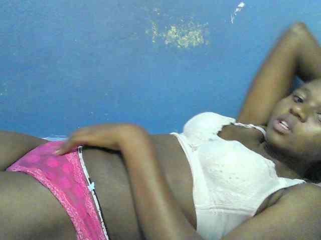 Mystiq-Ella webcam