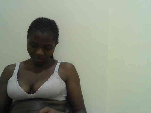 Mystiq-Ella webcam