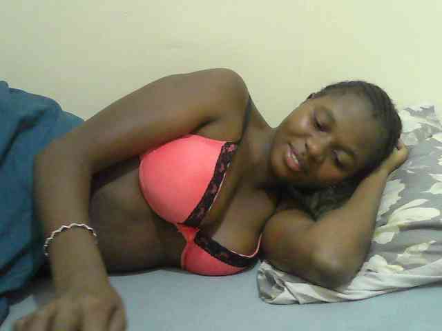Mystiq-Ella webcam