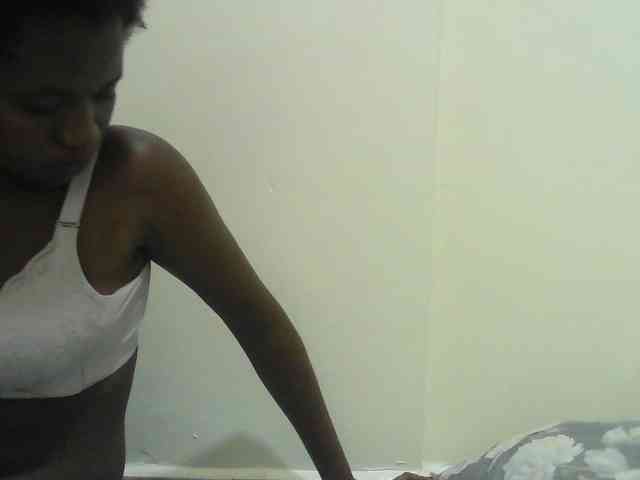 Mystiq-Ella webcam