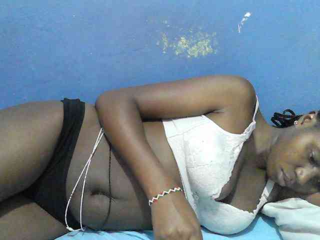 Mystiq-Ella webcam