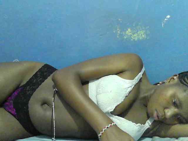 Mystiq-Ella webcam