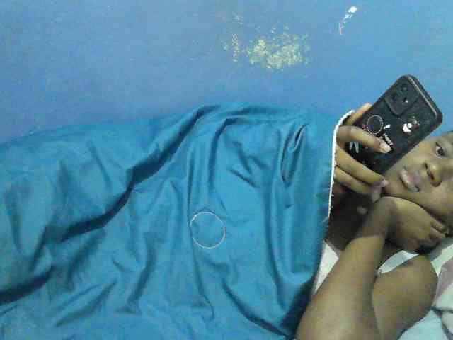 Mystiq-Ella webcam