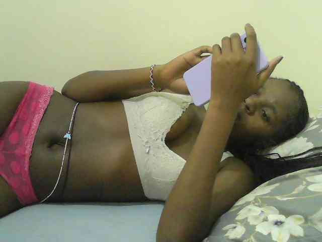 Mystiq-Ella webcam
