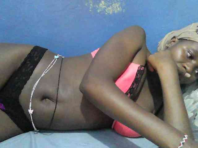 Mystiq-Ella webcam