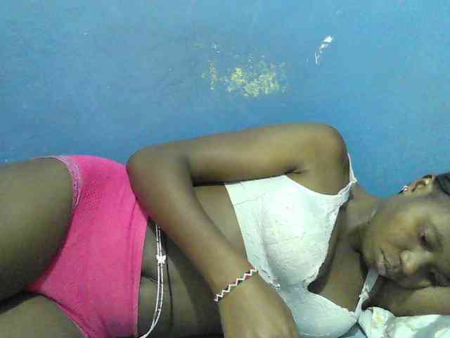 Mystiq-Ella webcam