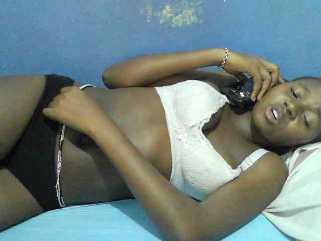 Mystiq-Ella webcam