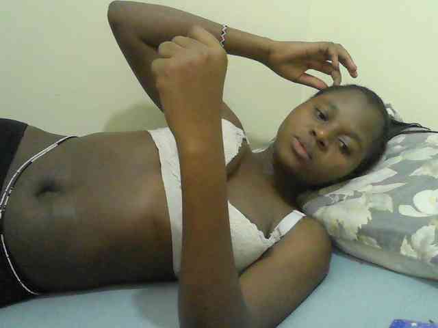 Mystiq-Ella webcam