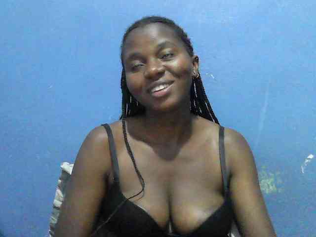 Mystiq-Ella webcam