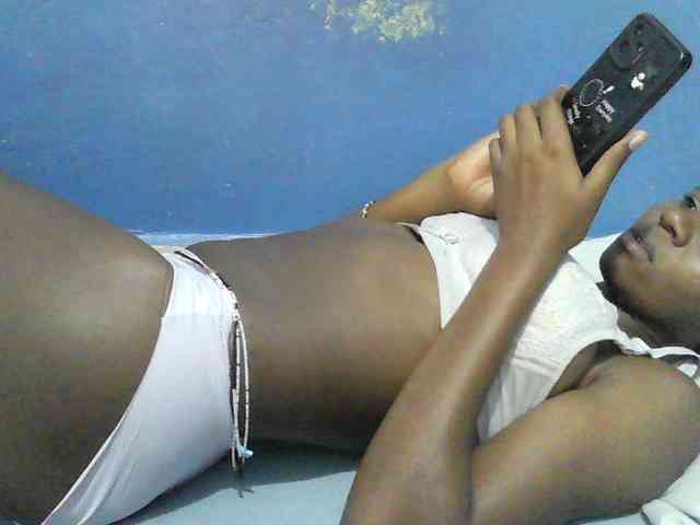 Mystiq-Ella webcam