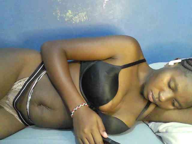 Mystiq-Ella webcam