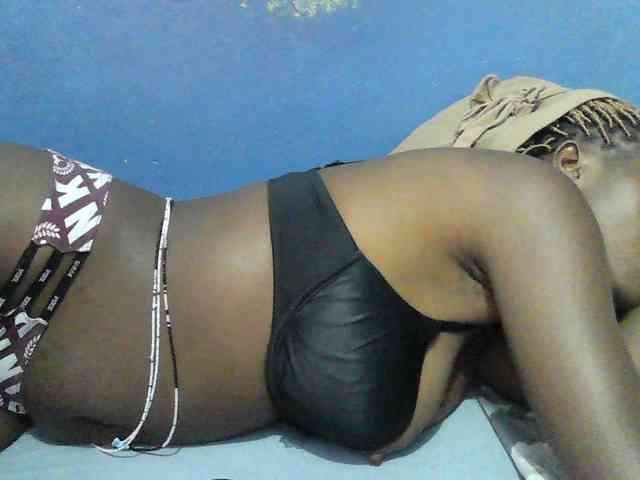 Mystiq-Ella webcam