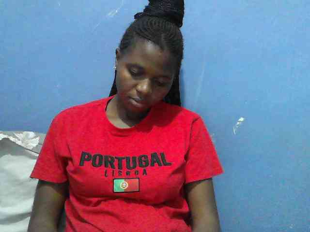 Mystiq-Ella webcam