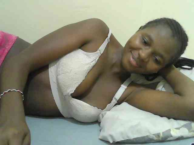 Mystiq-Ella webcam