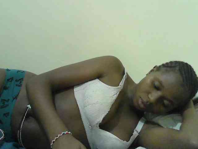 Mystiq-Ella webcam